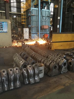 Trituradora de impacto de acero de alto manganeso personalizada trituradora de cabeza de martillo para reciclaje