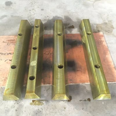Partes de maquinaria Equipo de trituradora de minerales original C80 Cuña para trituradora de mandíbulas Partes de repuesto