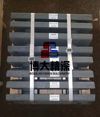 Martillo de acero de alto manganeso duradero para la parte del triturador de impacto NP1213 en la minería de mineral