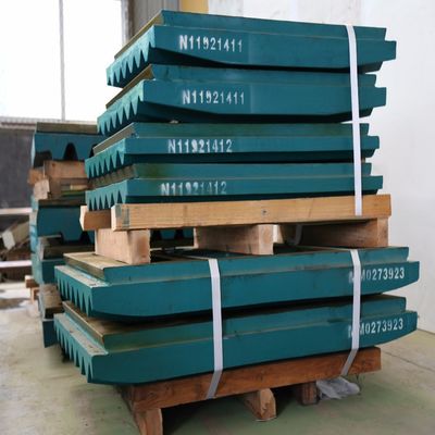 Placa de mandíbula para triturador CJ409 Durable y resistente al desgaste Peso 1000 Ventaja Durable