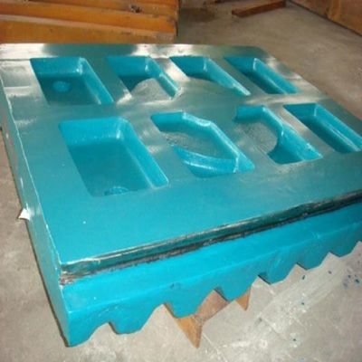 1000KG de peso triturador C125 triturador de mandíbula piezas de desgaste placa de mandíbula para la máquina de minería EN124 estándar