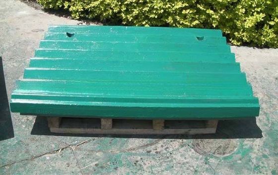 Las piezas de desgaste de los trituradores de mandíbulas de acero de alto manganeso con tecnología de forja y mecanizado