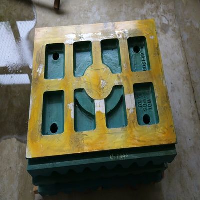 Componentes de trituradora de mandíbula de acero manganeso Peso de la placa de mandíbula KG 899 Diseñado para triturar piedra