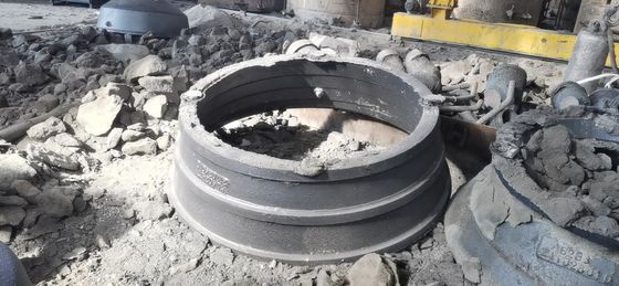 CH660 Repuestos para el revestimiento del manto y de la bandeja Mn18 Cr2 de desgaste para canteras utilizados en máquinas mineras